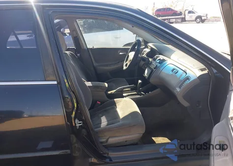 2000 Honda Accord 2.3 Lx из США, поврежденный, VIN 3HGCG6655YG703066